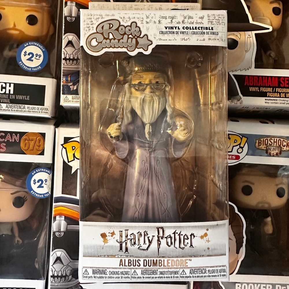 Rock & Candy Harry Potter Dumbledore Figure in Purple Robe